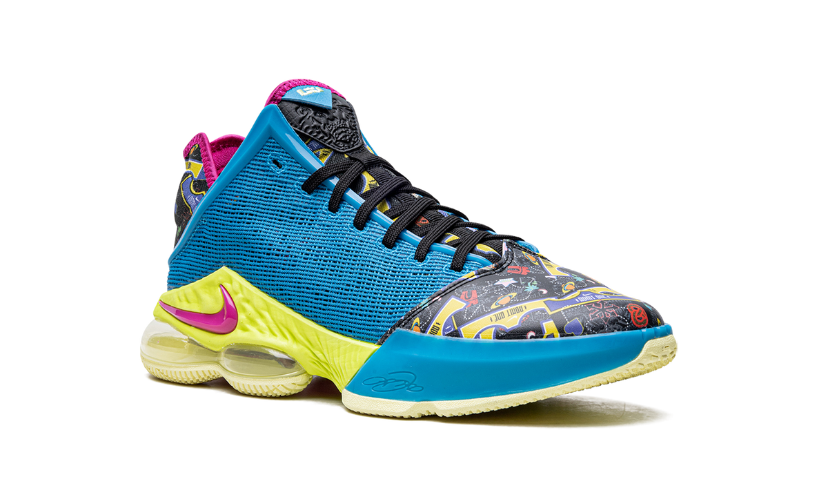 LeBron 19 Low "LeBronival" DM1058 500