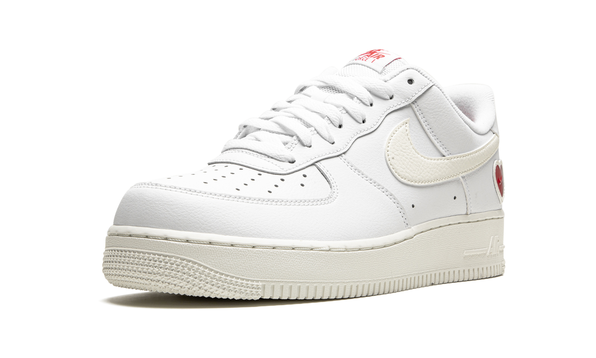 Air Force 1 Low "Valentines Day 2021" DD7117 100