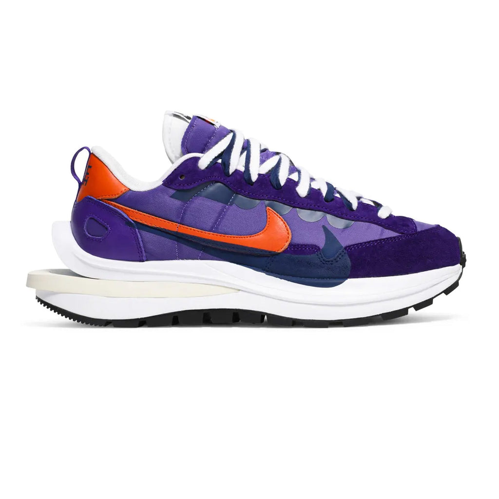 Nike Vaporwaffle x Sacai 'Dark Iris'
