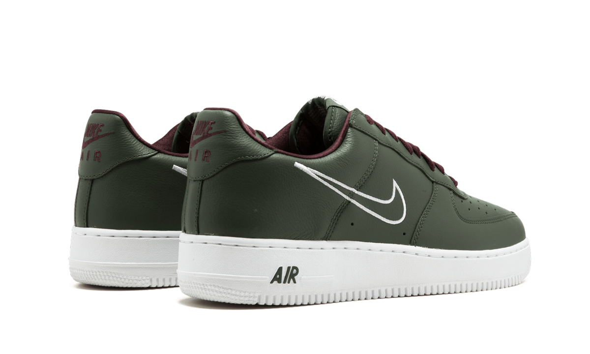 Air Force 1 Low Retro "Hong Kong" 845053 300