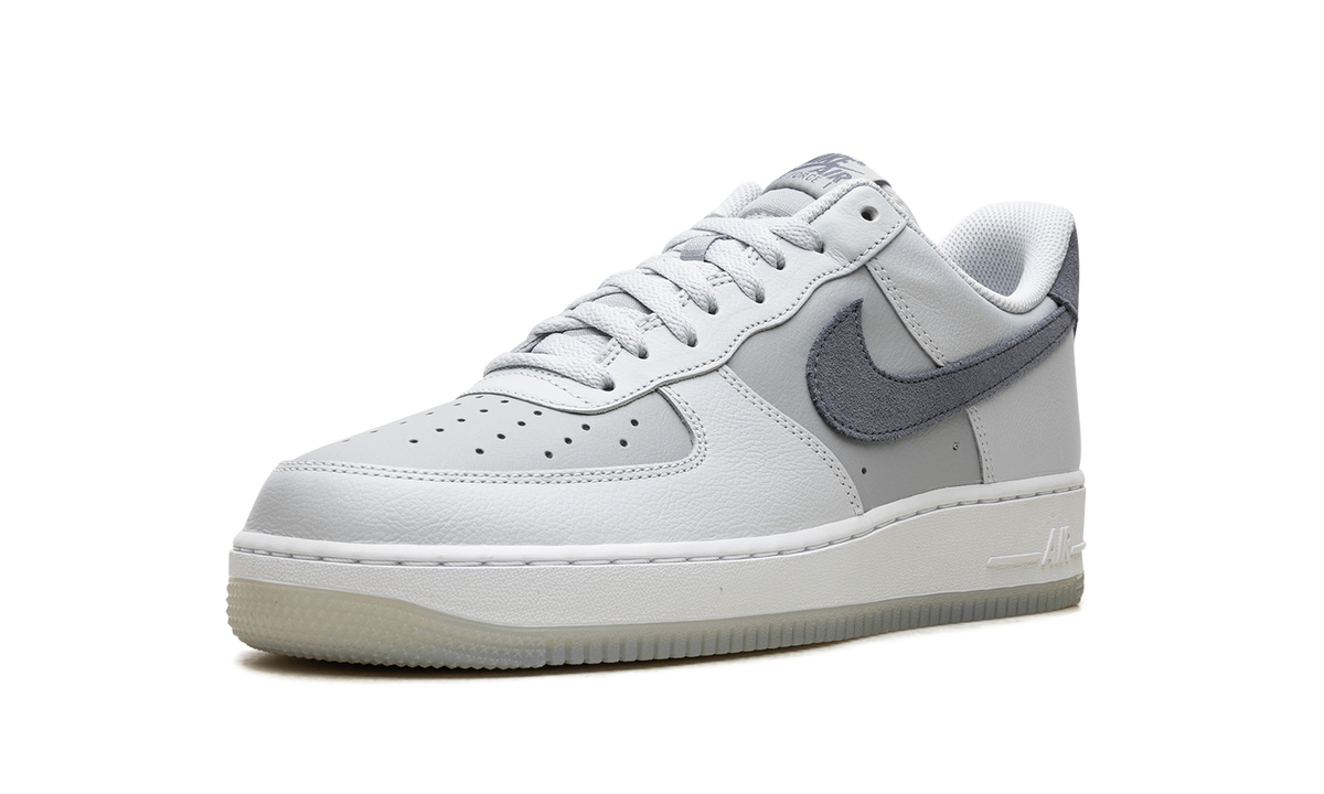 Air Force 1 '07 LV8 "Pure Platinum / Light Carbon" FJ4170 001