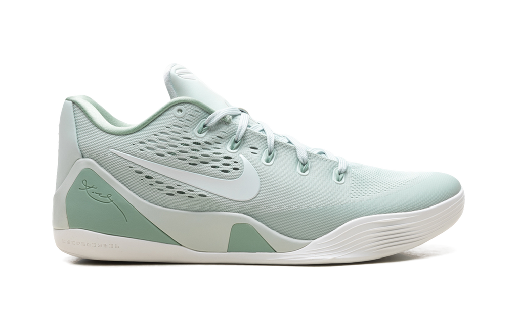 Kobe 9 EM Low Protro "Light Silver Steam" IH1401 003