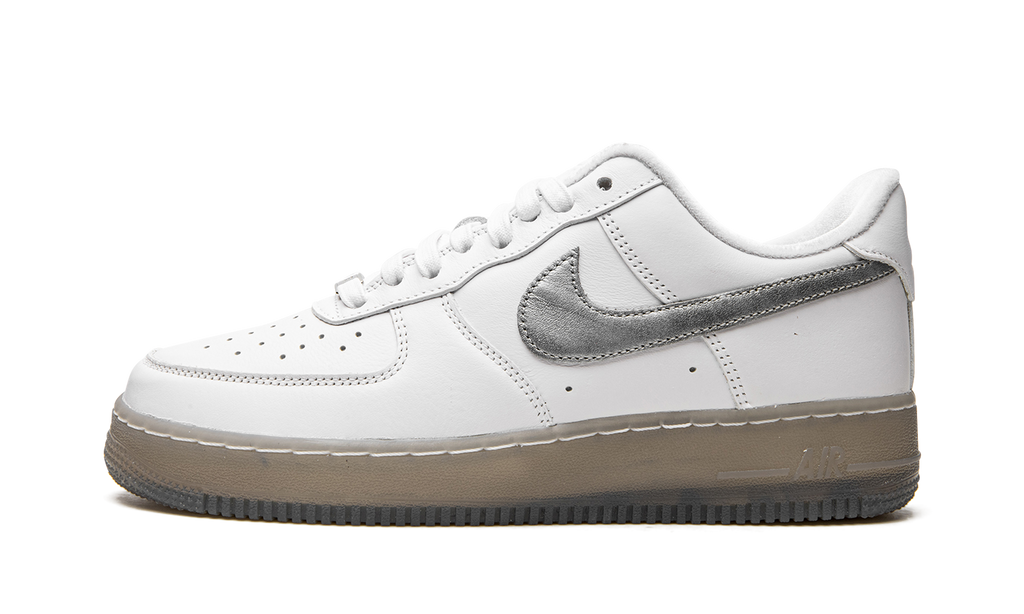 Air Force 1 "White / Metallic Silver" DX3945 100