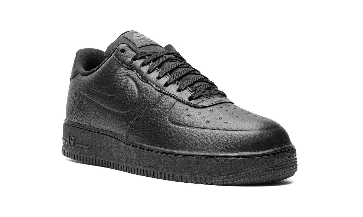 Air Force 1 Low Waterproof "Triple Black" FB8875 001