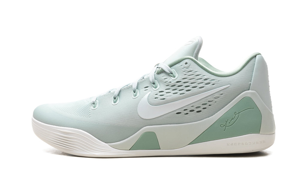 Kobe 9 EM Low Protro "Light Silver Steam" IH1401 003